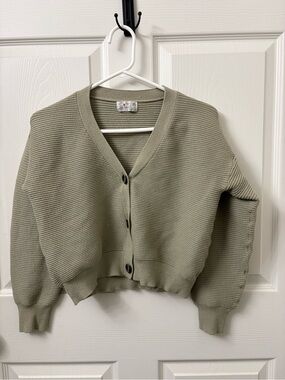 Cropped Olive Ribbed V-Neck Button Cardigan - Unbranded